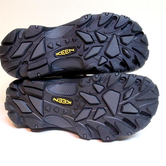 2011_1011_181725-R0023065_small