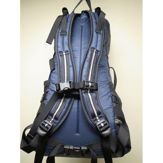 2011_1031_210652-R0023600_small