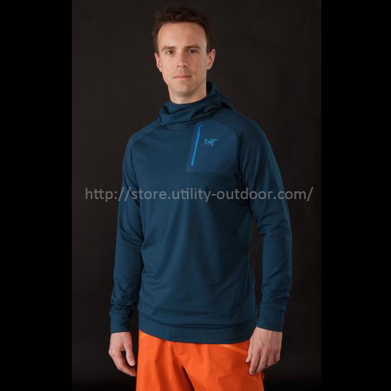 Stryka-Hoody-Blue-Moon-Front-View_small