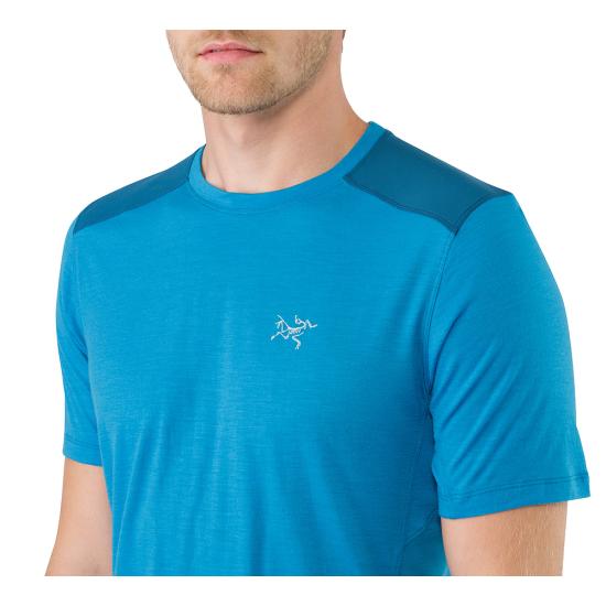 Pelion-Comp-Shirt-SS-Adriatic-Blue-Neckline_small